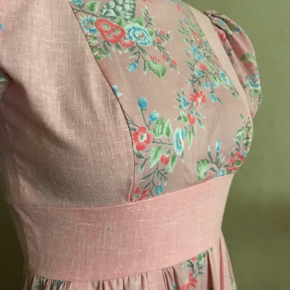 Vintage Pink Floral Maxi Dress - Picture 3 of 8